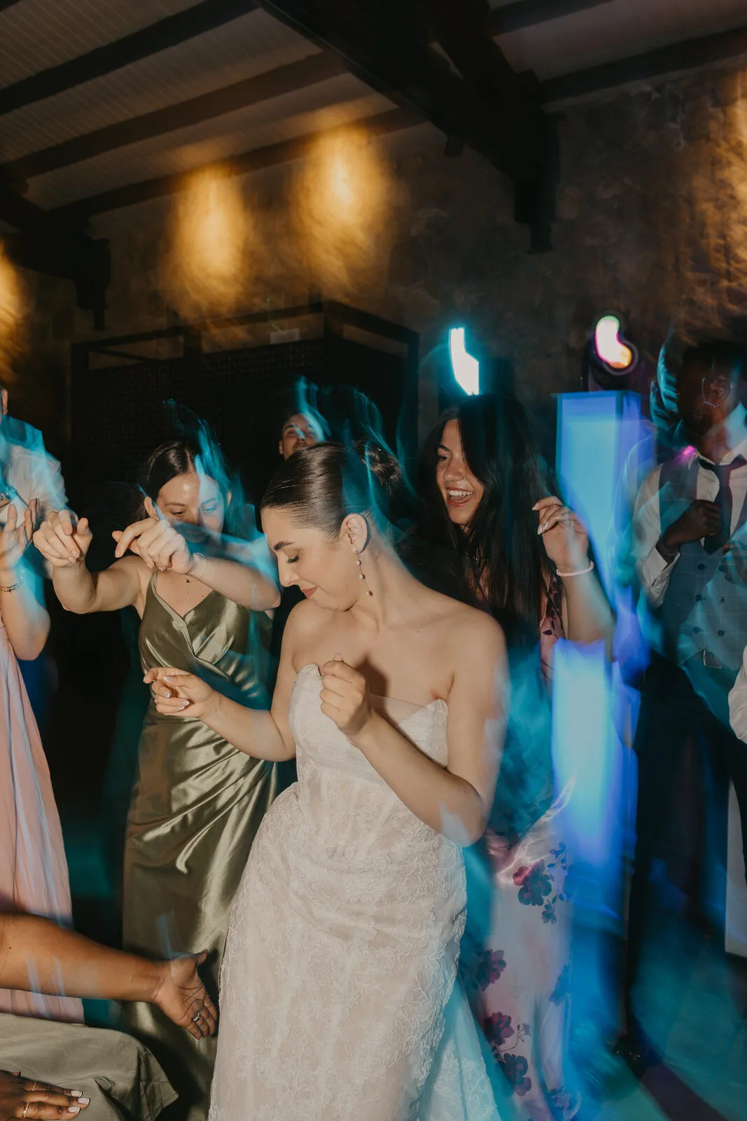 Elegantes Brautporträt von Luxus-Hochzeitsfotograf Basel